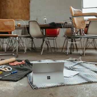 photo-1671726203638-83742a2721a1